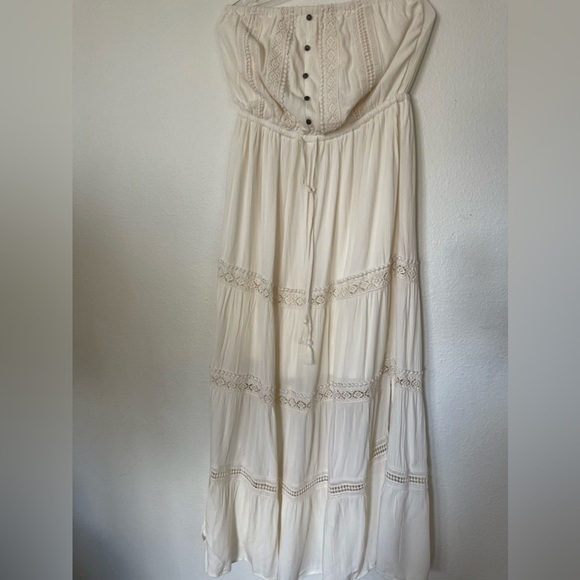 Dresses & Skirts - American eagle 🦅 off shoulders boho dress